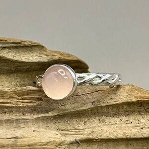 Elegant Pink Chalcedony and Sterling Silver Ring with Gemstone